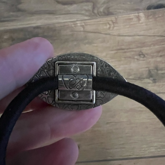 Brighton Ponytail Holder - Picture 5 of 5